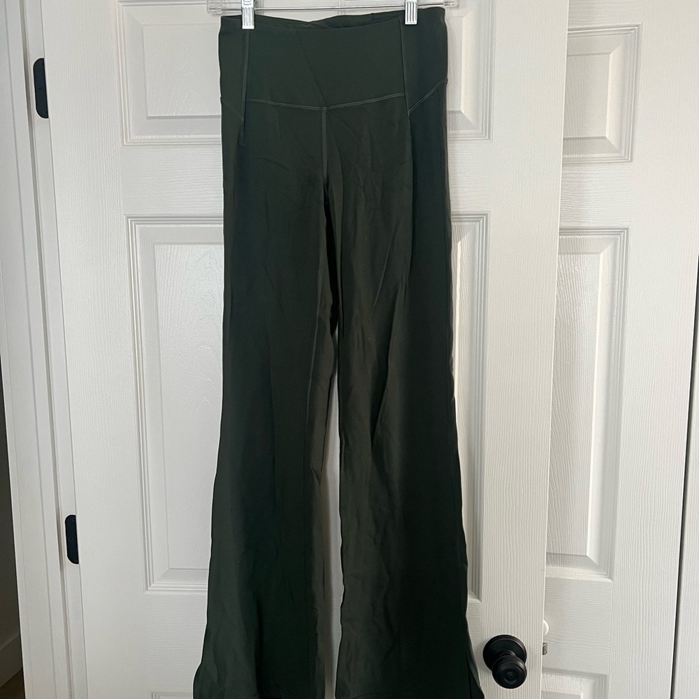 Lululemon Groove Nulu high rise Flared Pant